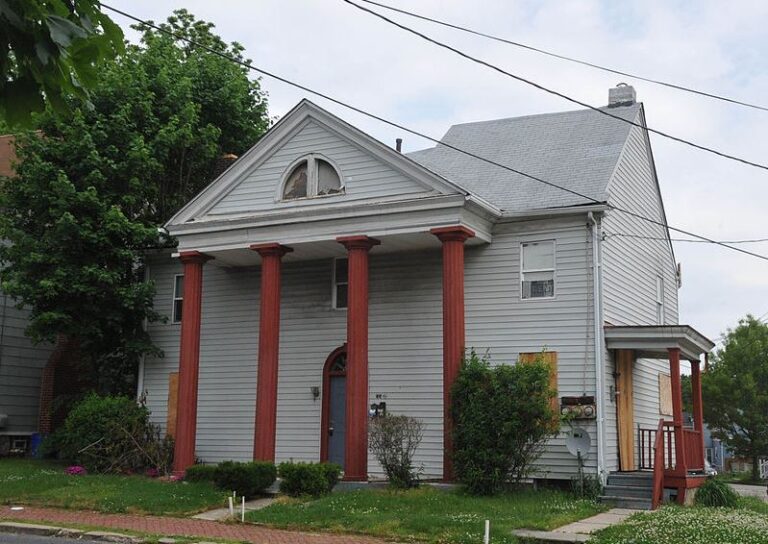 PillarShute House Woodbury Old City Restoration Committee